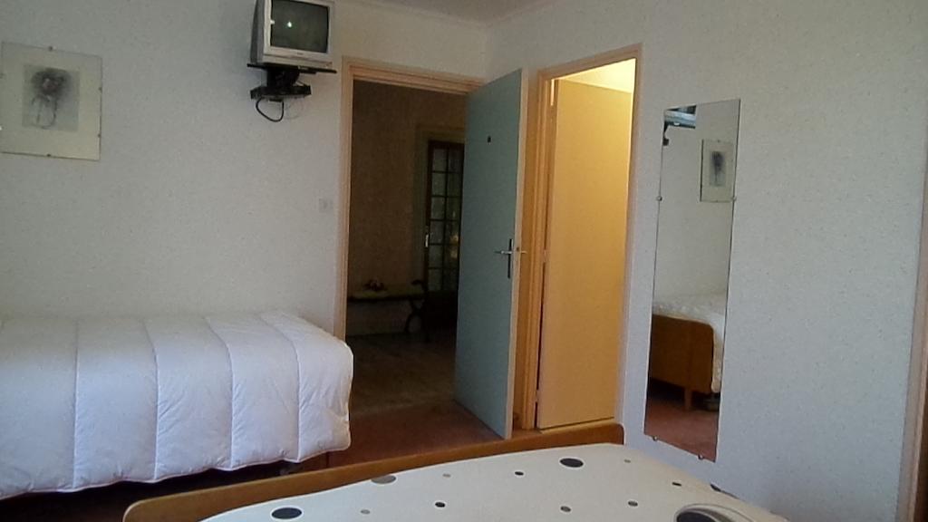 Hotel La Vie En Rose Le Brugeron Zimmer foto